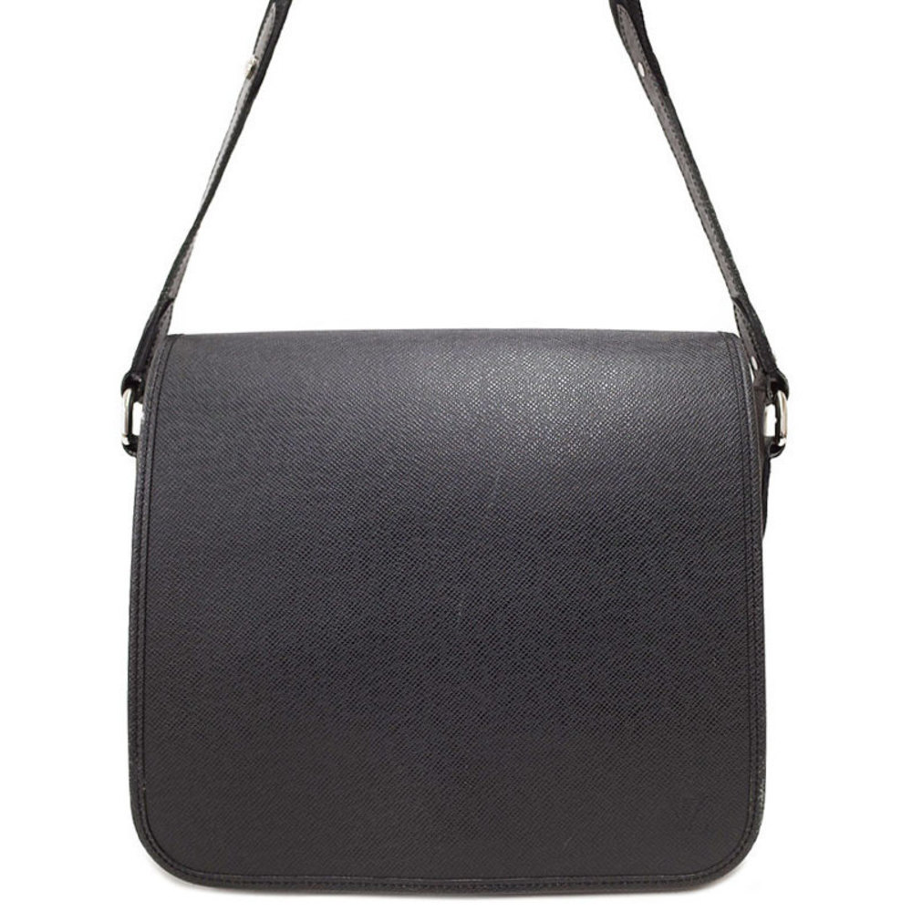 Louis Vuitton Taiga Bag Shoulder rei